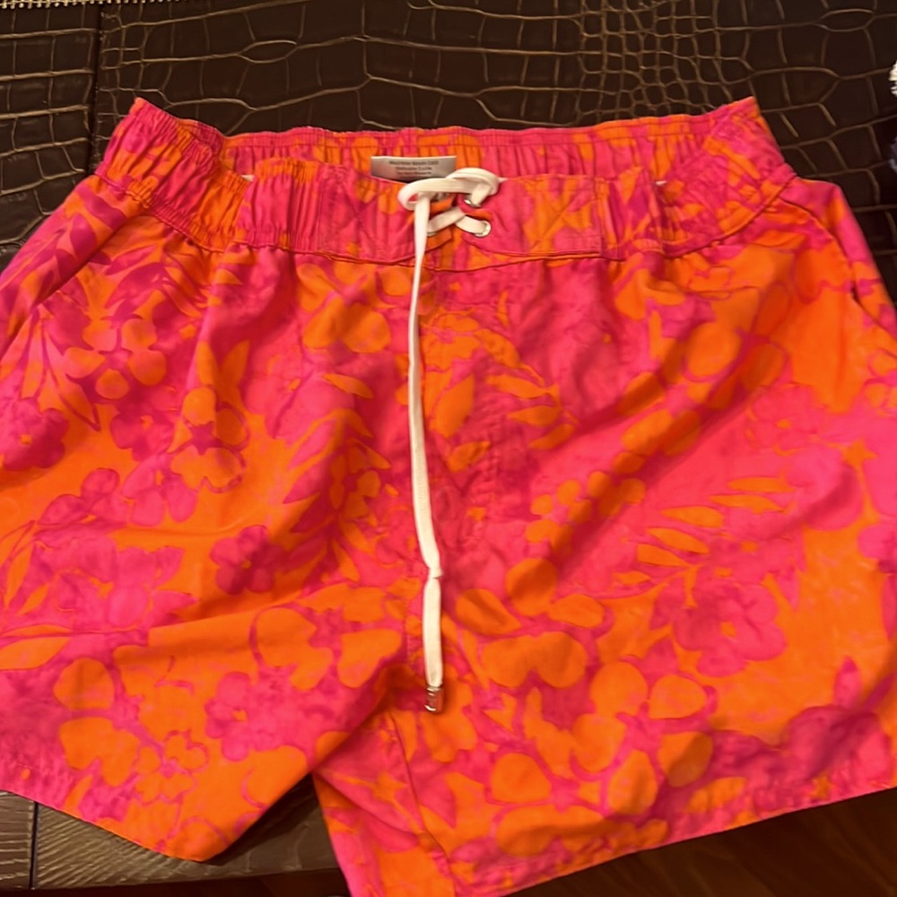 2xlist slightly used Mens swim shorts great condition size large